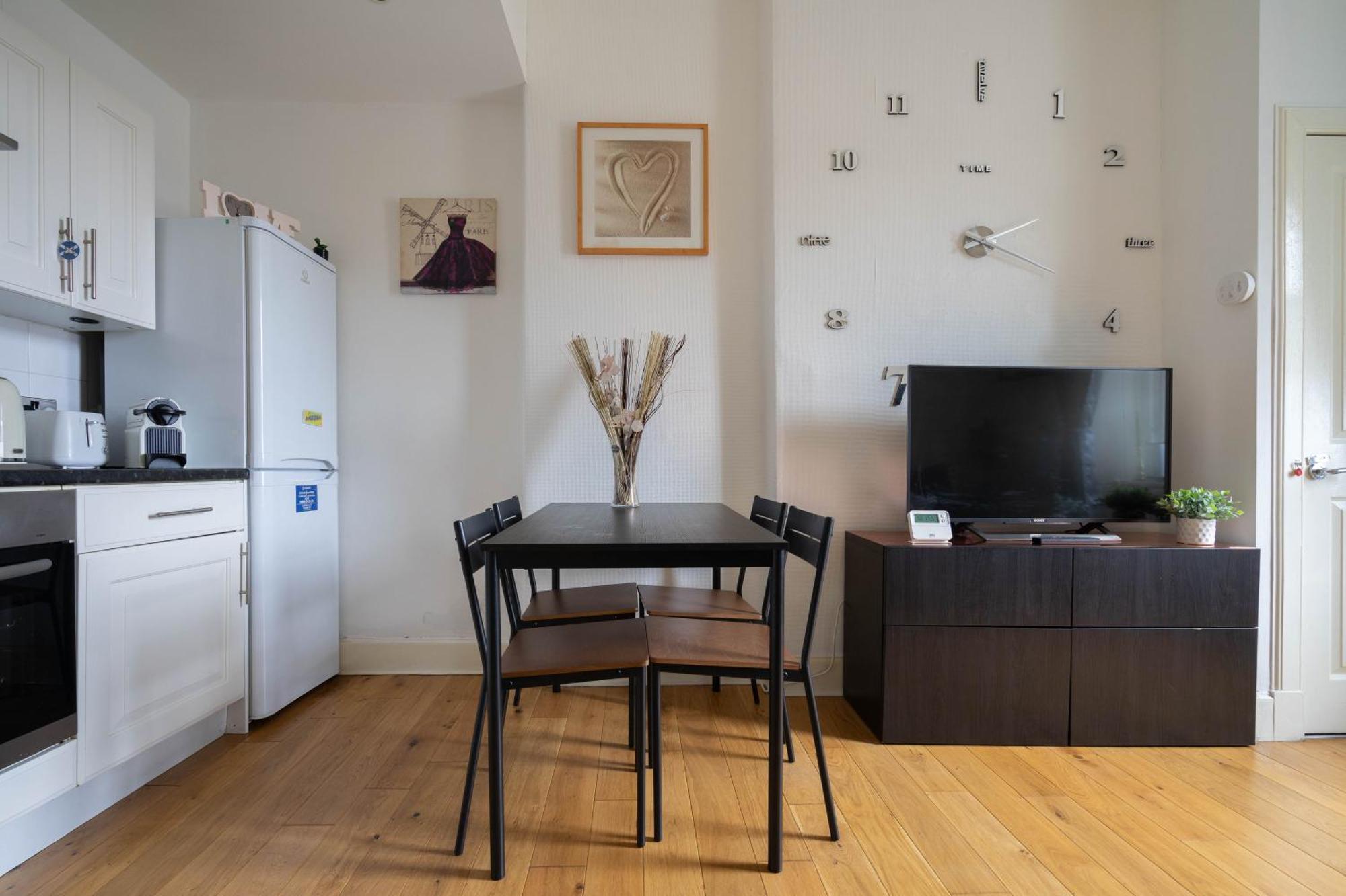 Cosy Leith Escape - Edinburgh City Edimburgo Exterior foto